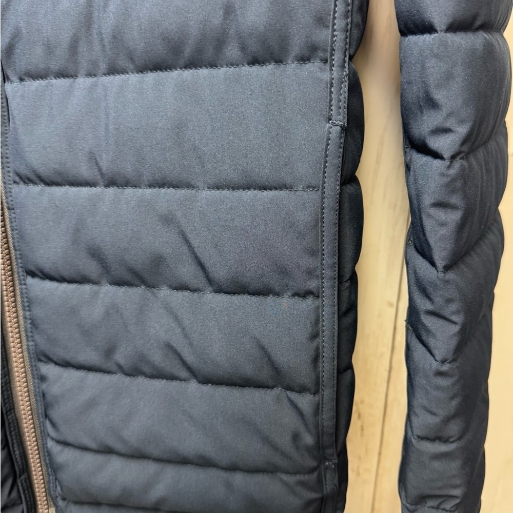 Nautica Men's Gray/Navy blue Reversible Puffer Jacket size medium - Picture 8 of 12